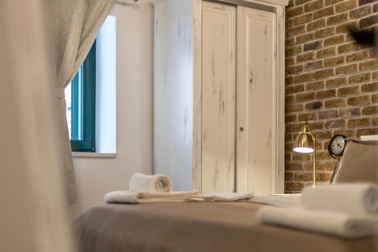 Studio Apartments Insula Split Eksteriør bilde